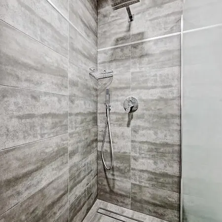 Good Time Apartments - Boznicza 1 I Male Garbary 8 Poznań Eksteriør bilde