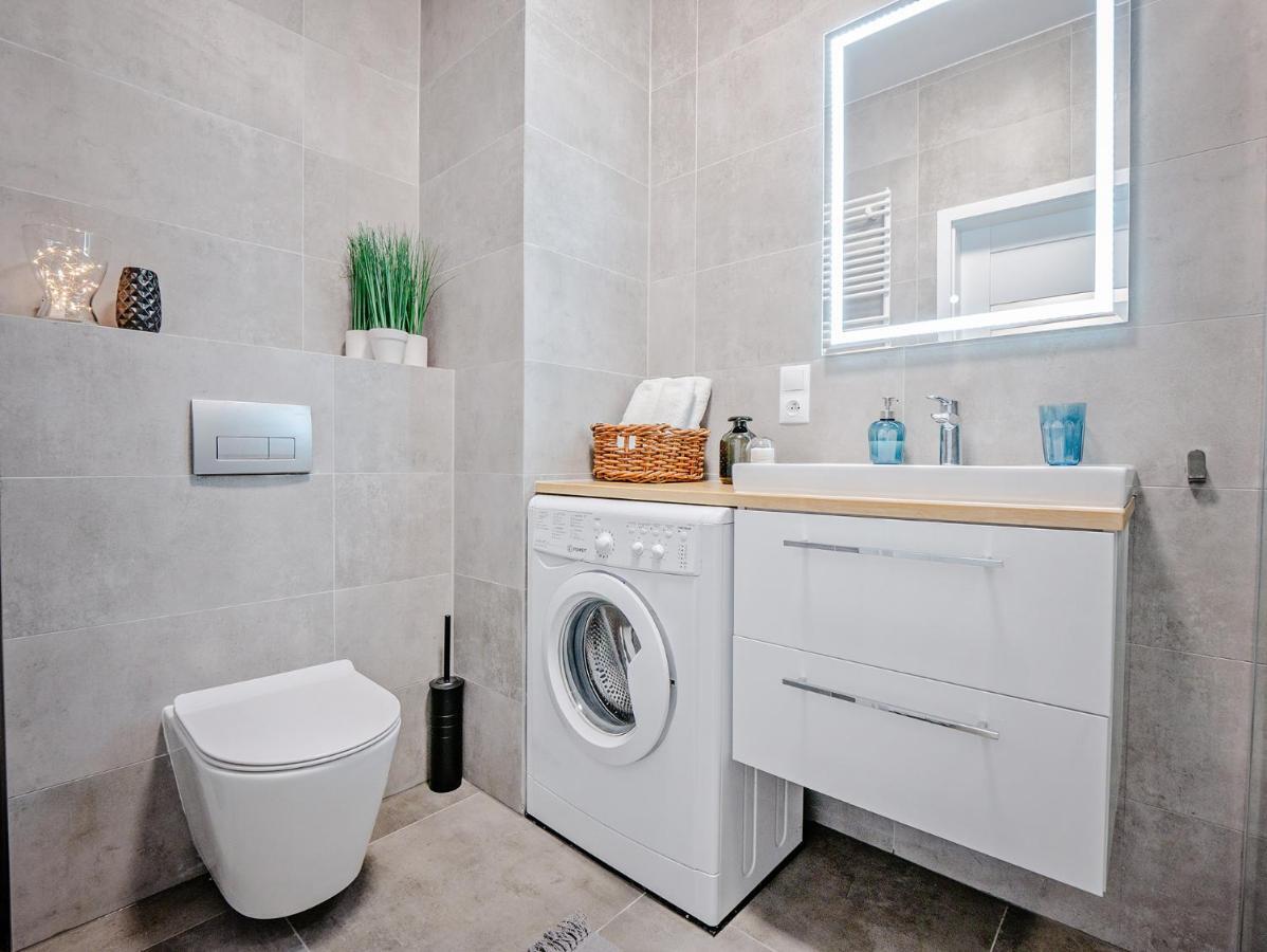 Apartment Good Time - Boznicza 1 I Male Garbary 8 Poznan