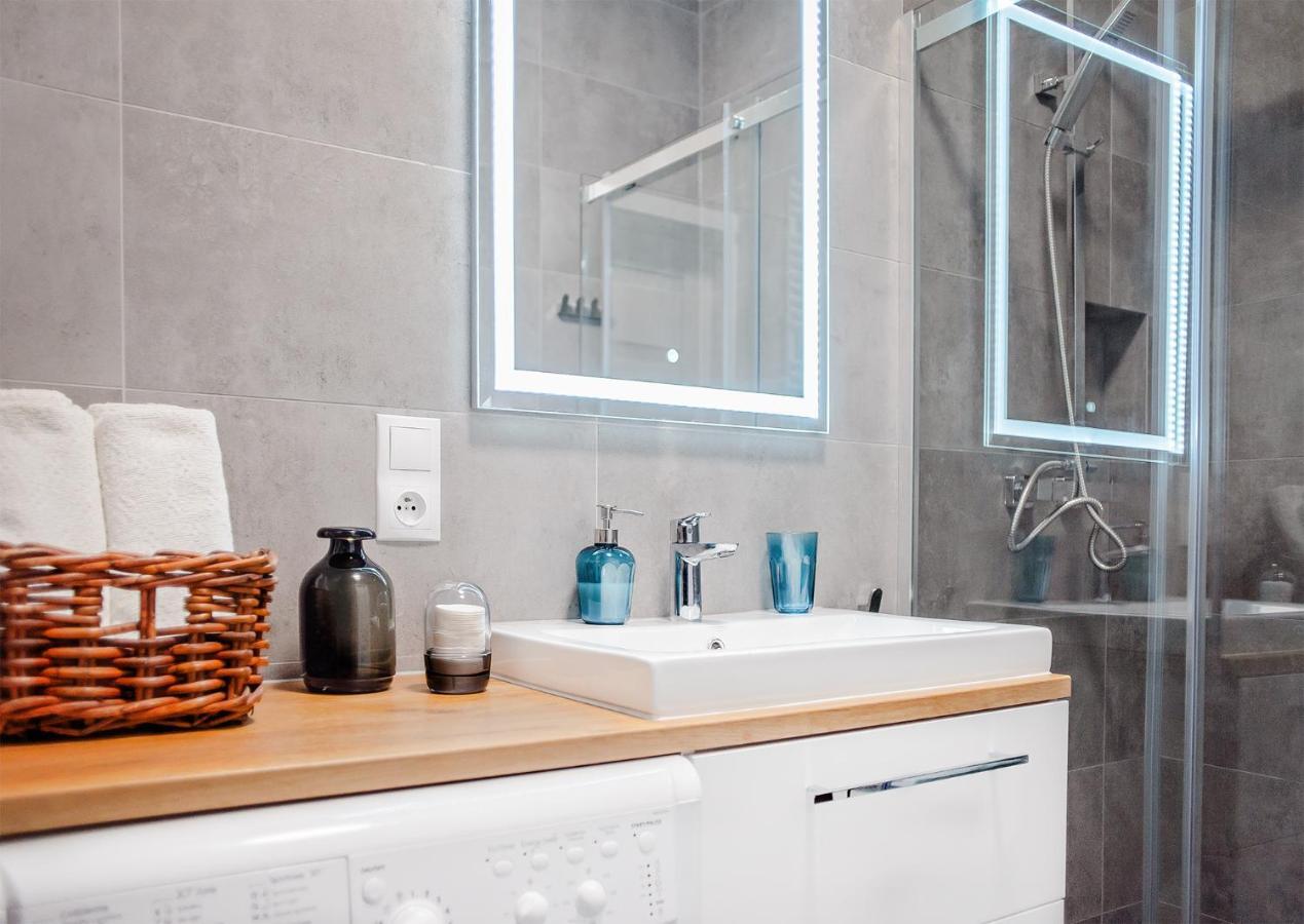 Good Time - Boznicza 1 I Male Garbary 8 Apartment Poznan